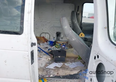 2003 Ford E-150 Commercial из США, поврежденный, VIN 1FTRE14203HB06271